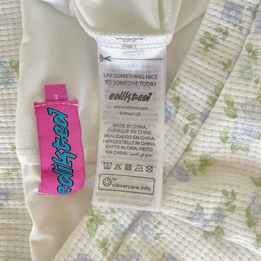 Edikted White Floral Daydream Waffle Knit Miniskirt - Picture 4 of 5